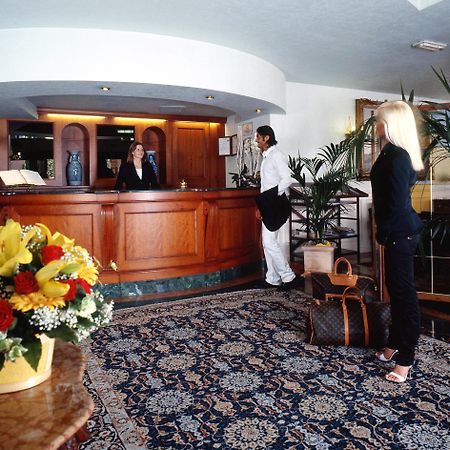 Hotel Savoy Palace Gardone Riviera Kültér fotó