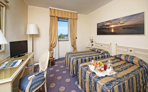 Hotel Savoy Palace Gardone Riviera Kültér fotó