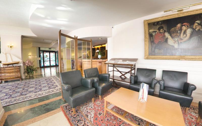 Hotel Savoy Palace Gardone Riviera Kültér fotó