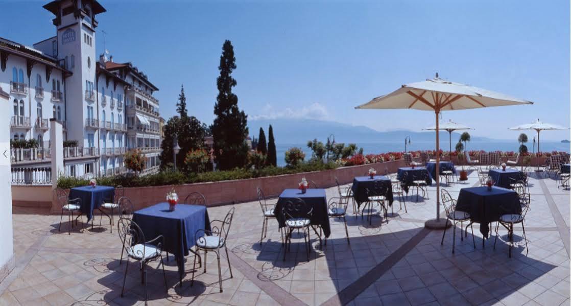 Hotel Savoy Palace Gardone Riviera Kültér fotó