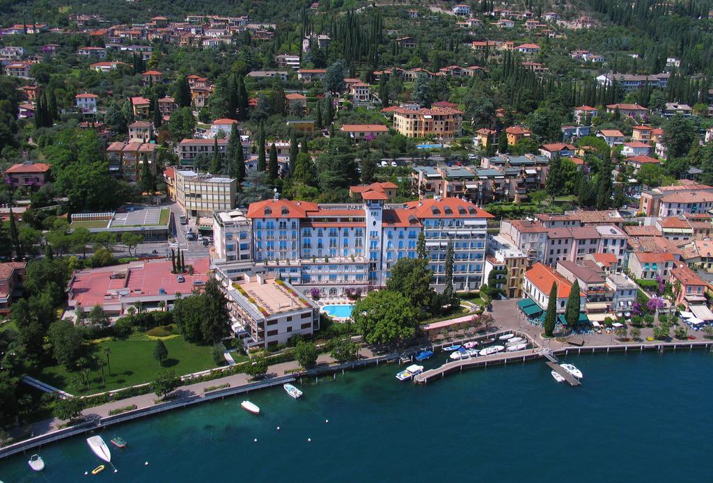 Hotel Savoy Palace Gardone Riviera Kültér fotó