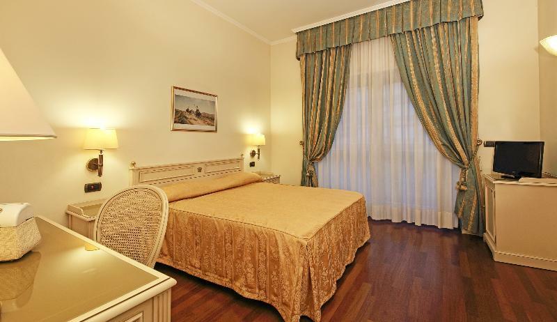 Hotel Savoy Palace Gardone Riviera Kültér fotó